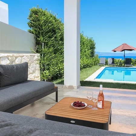 Mare 2 - Private Pool, Sea View, Starlink, 4 Bdrms Villa