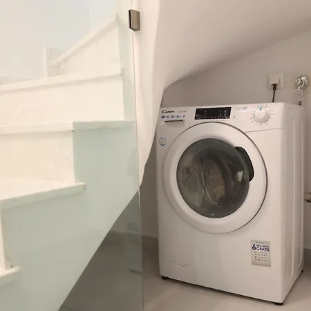 Mare 2 - Private Pool, Sea View, Starlink, 4 Bdrms