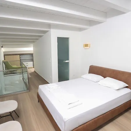 Mare 2 - Private Pool, Sea View, Starlink, 4 Bdrms Hanióti