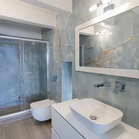 Mare 2 - Private Pool, Sea View, Starlink, 4 Bdrms