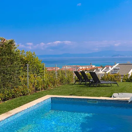 Mare 2 - Private Pool, Sea View, Starlink, 4 Bdrms Hanióti