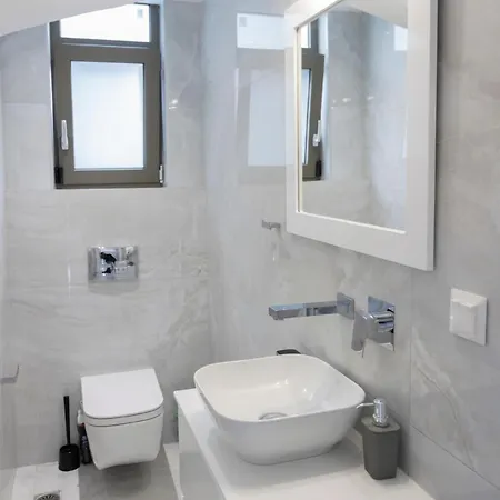 Villa Mare 2 - Private Pool, Sea View, Starlink, 4 Bdrms Hanióti