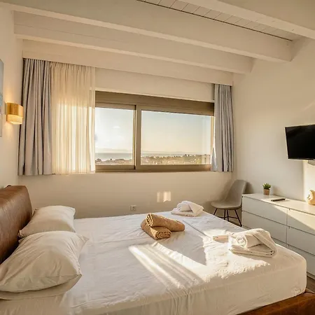 Villa Mare 2 - Private Pool, Sea View, Starlink, 4 Bdrms